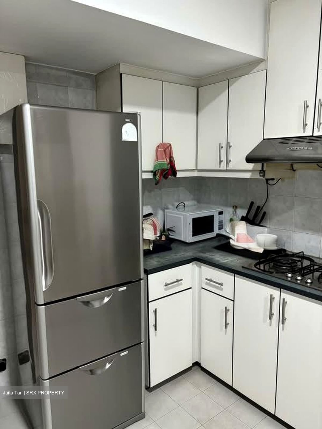 International Plaza (D2), Apartment #554704381